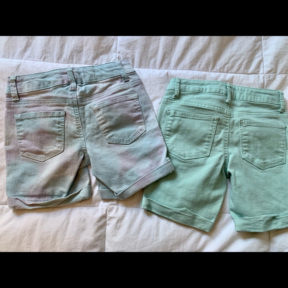 Two pairs Girls So brand Shorts - Picture 2 of 3